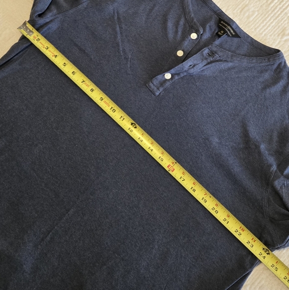Banana Republic men's henley, size XL - Picture 5 of 6